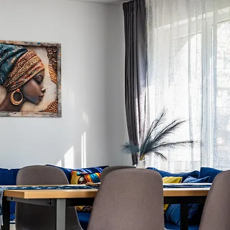 アパート Excellent 2br Flat In Downtown