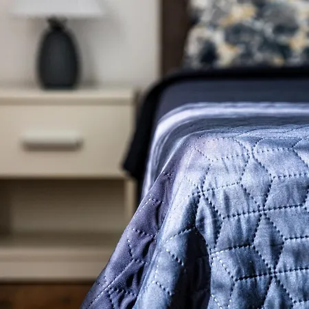 Excellent 2br Flat In Downtown アパート