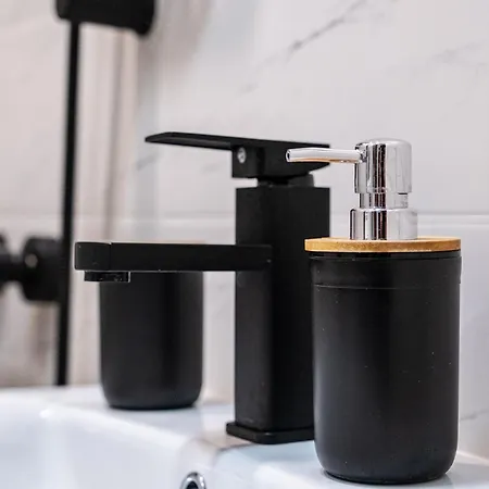 Excellent 2br Flat In Downtown